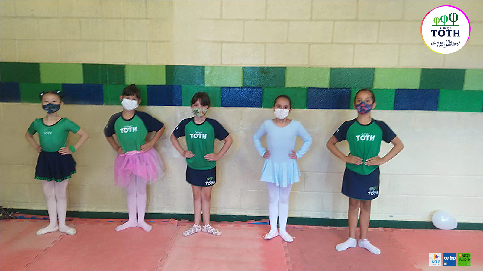Aulas-de-Ballet-no-Colégio-Toth