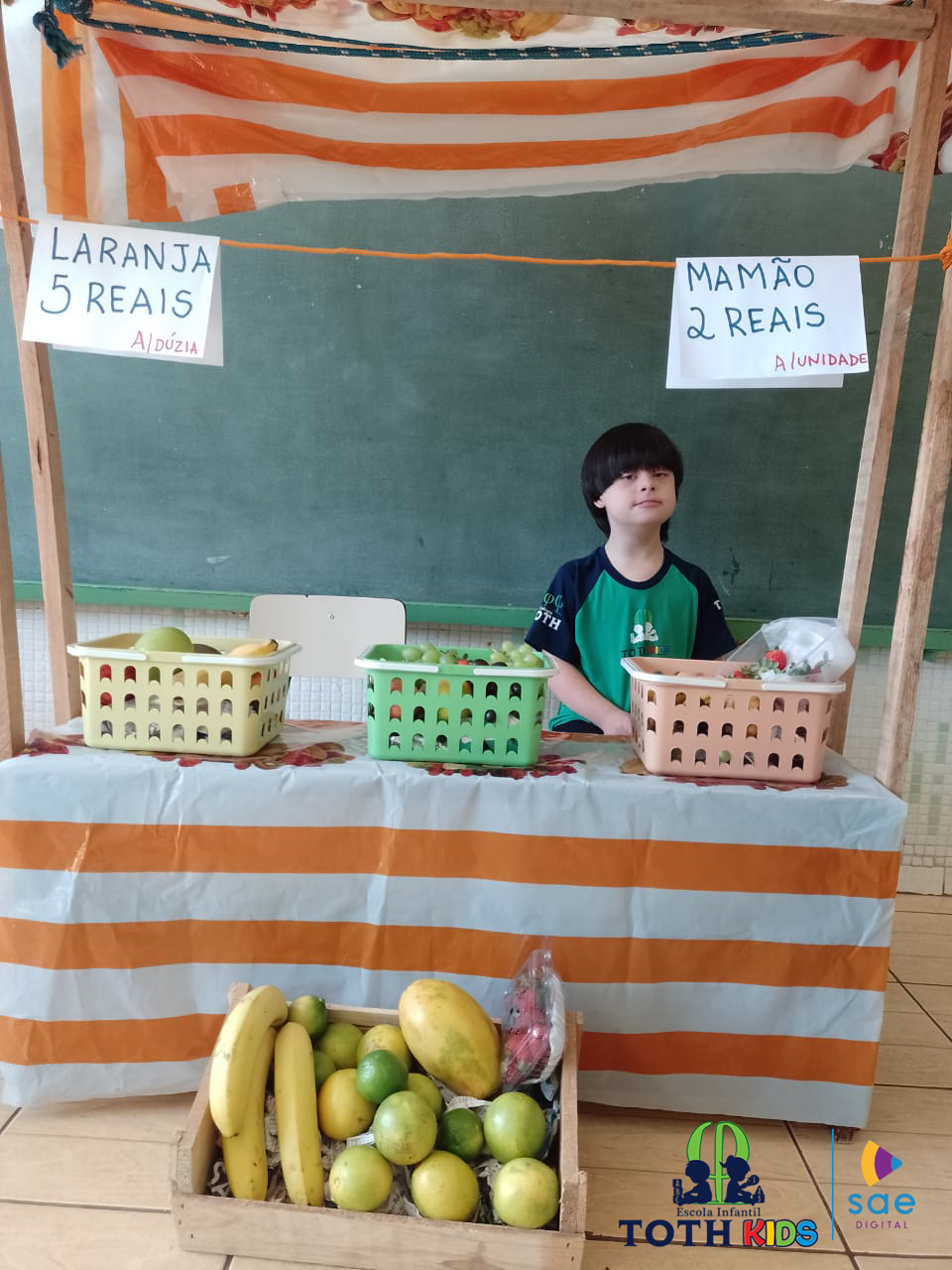 Toth_Kids_Aula_Com_Frutas_e_Feirinha_1